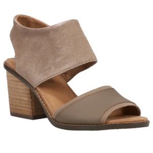 TOMS Women’s Majorca Suede Block Heel Sandal in Taupe Size 7
